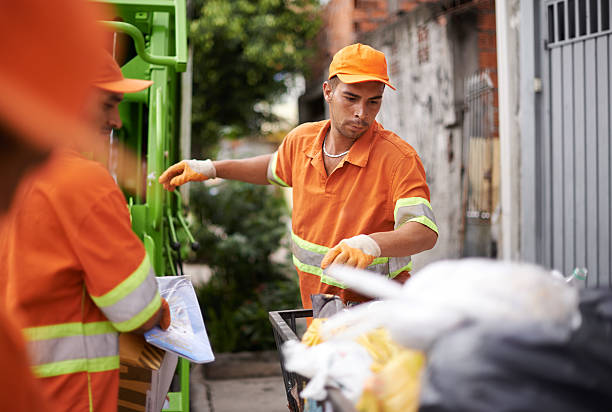 Best Yard Cleanup Services  in Commack, NY
