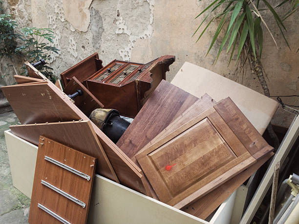 Best Junk Hauling Services  in Commack, NY